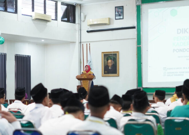 Bu Nyai Aisyah Sebut Kebersihan Itu Melekat pada Keimanan Seseorang