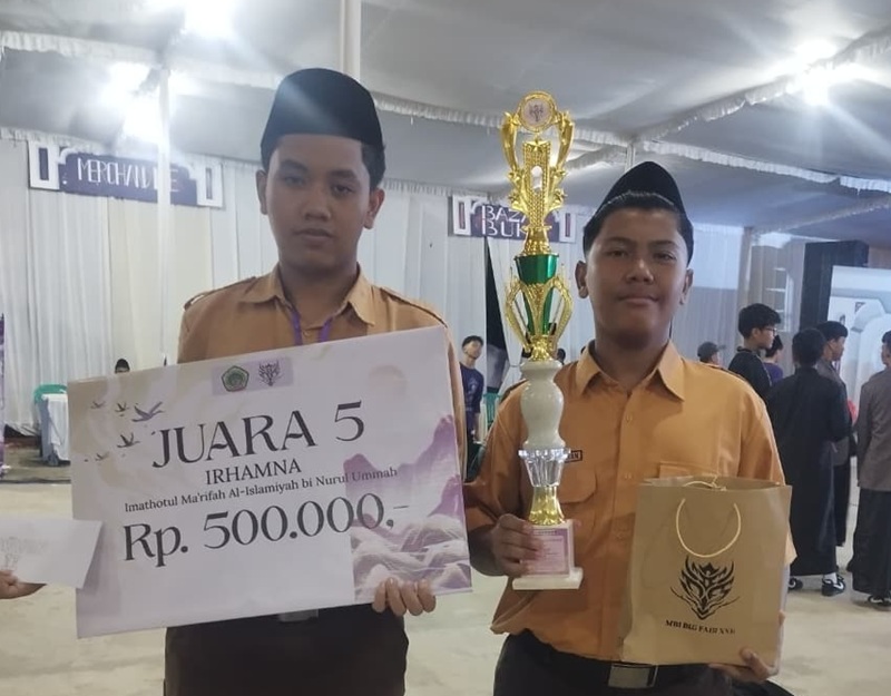 Tim MTs Salafiyah Syafiâiyah Tebuireng Tembus 5 Besar IRHAMNA di 17th MBI Big Fair Amanatul Ummah Pacet