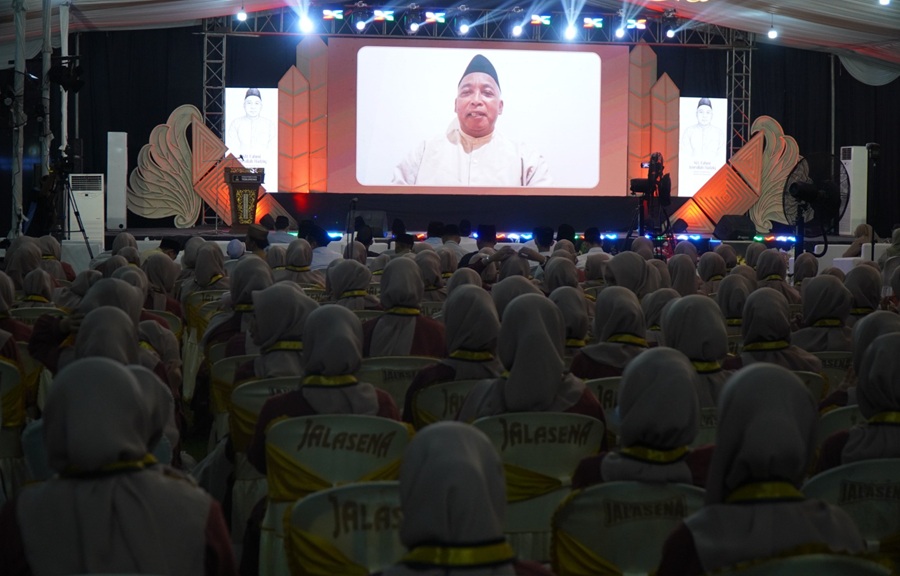Wisuda Pondok Putri, Gus Fahmi: Ini Bukan Akhir, Tetapi Awal Perjuangan Menuntut Ilmu