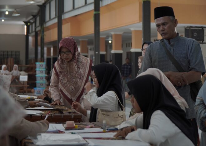 Ratusan Santri Baru Resmi Masuk Pondok Putri Tebuireng, Hari Pertama Registrasi Berjalan Tertib